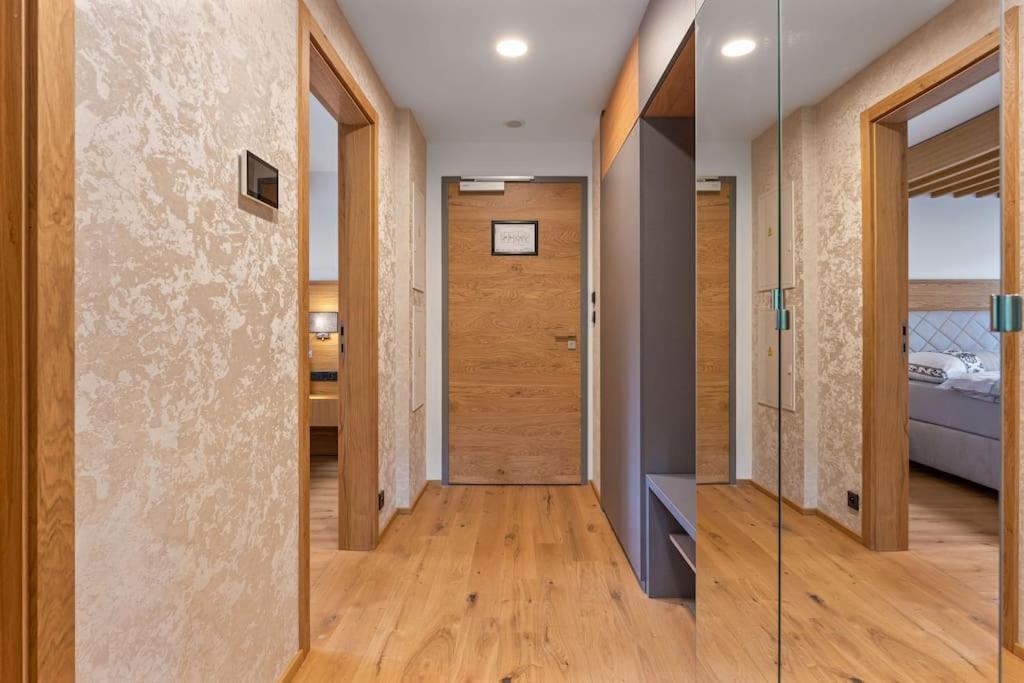 Residence Koubek - Utulny Apartman S Vyhledem A Parkovanim ชปินด์เลอรูฟ มลิน ภายนอก รูปภาพ