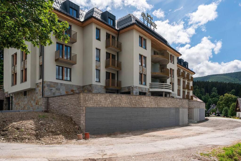 Residence Koubek - Utulny Apartman S Vyhledem A Parkovanim ชปินด์เลอรูฟ มลิน ภายนอก รูปภาพ